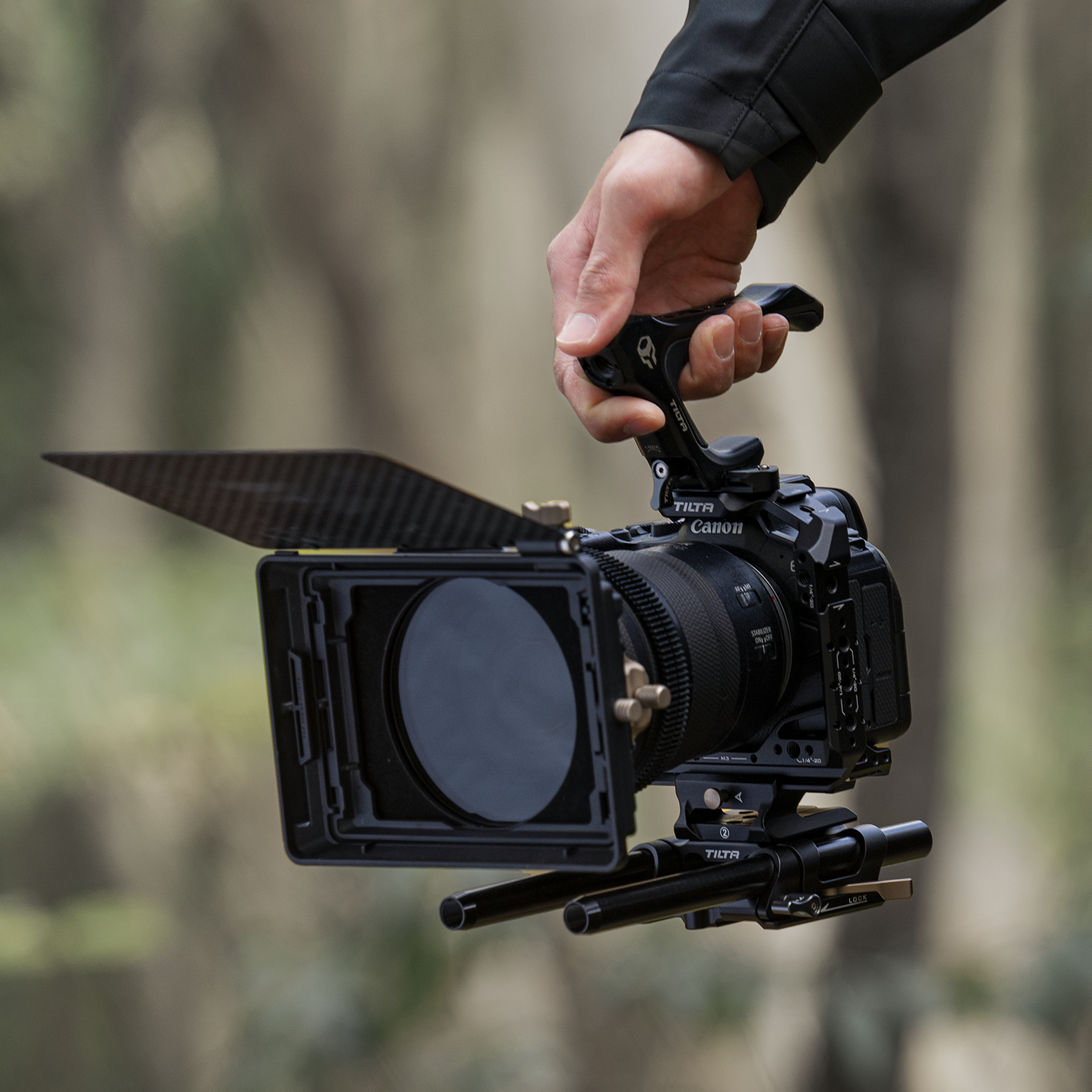 TILTA for Canon R6 Mark II  R6 - Camera Cage Baseplate recension och pris