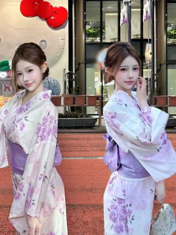 Traditional Japanese Kimono St - Photography Young recension och pris