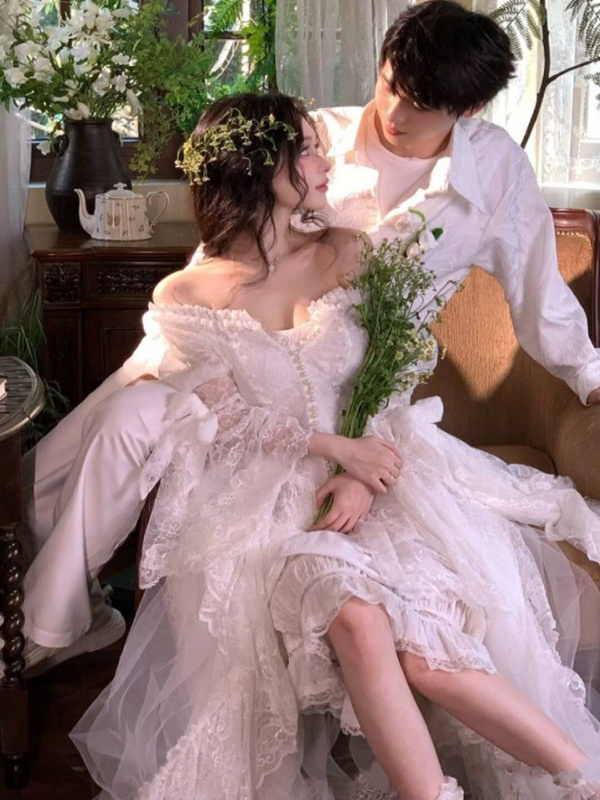 Retro Atmosphere Oil Painting  - Photography Young recension och pris