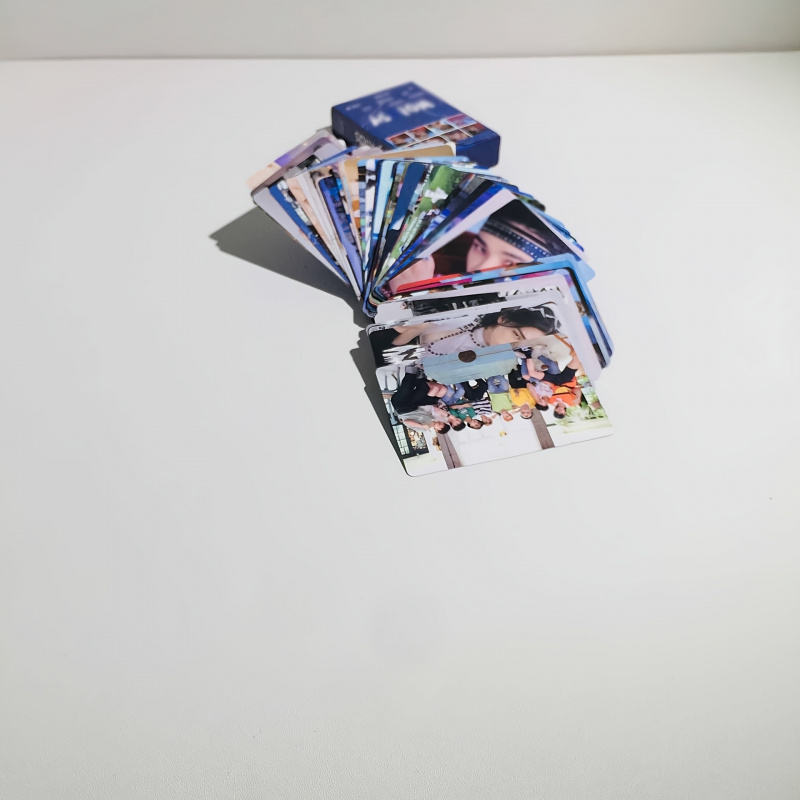 New exclusive modelSNew album  - Photography News recension och pris